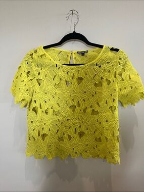 Gianni Bini Bright Yellow Floral Crochet Short Sleeve Top